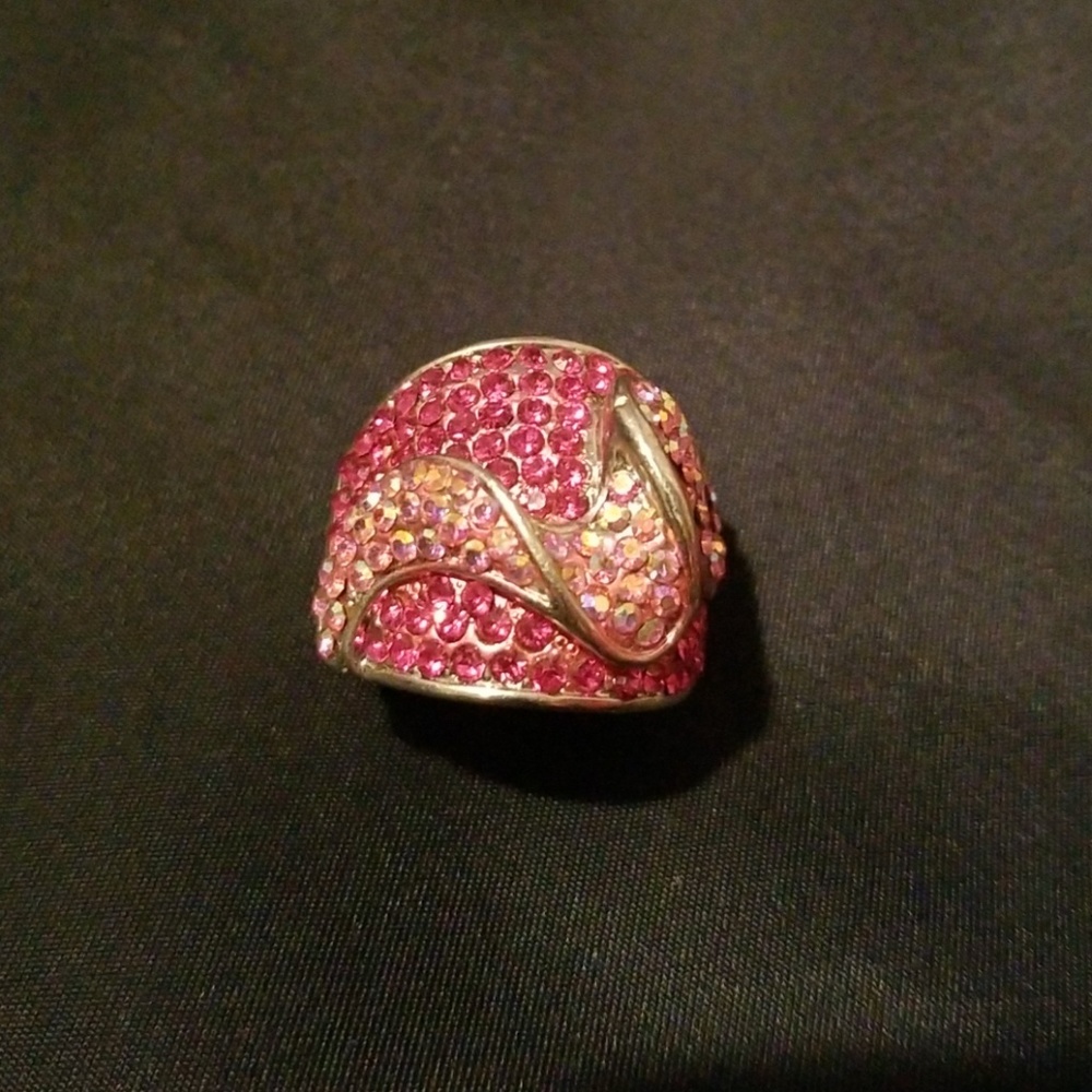 Pink jeweled silver ring